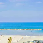 Luxury Apartment On Gordon Beach 146