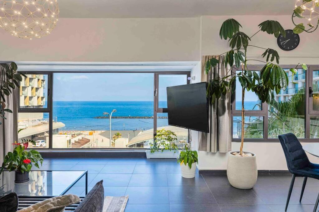 Luxury On Gordon 146