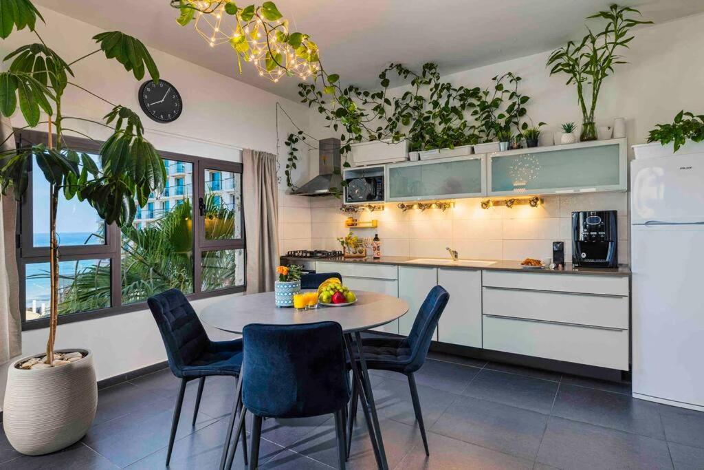 Luxury On Gordon 146 Apartment